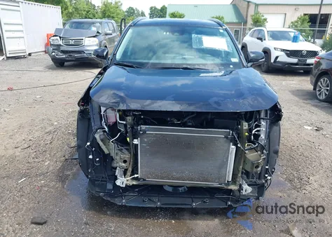 2022 Toyota Rav4 Xle z USA, uszkodzony, nr VIN 2T3P1RFV4NW284609